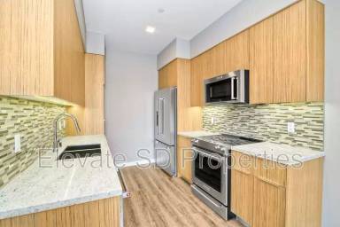 Main picture of 3088 State St