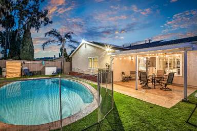 Main picture of 8666 Capricorn Way