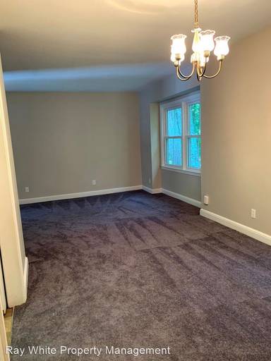 Main picture of 753 Houston Mill Rd NE