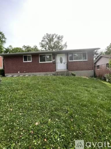 Main picture of 5565 Leafwood Dr