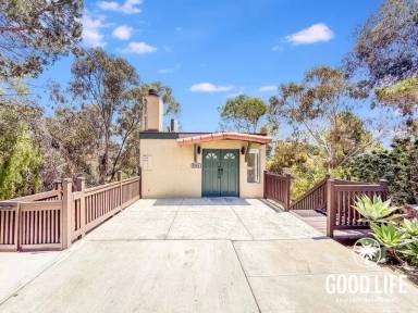 Main picture of 3095 Boundary St