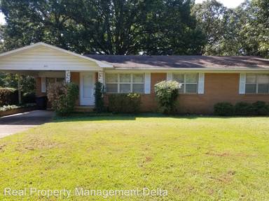 Main picture of 605 Eastwood Dr