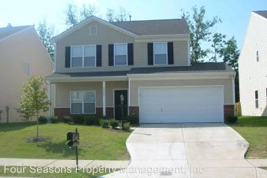 Main picture of 15615 Lakepoint Forest Dr