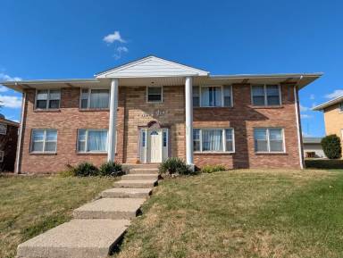Main picture of 562 N Mulford Rd