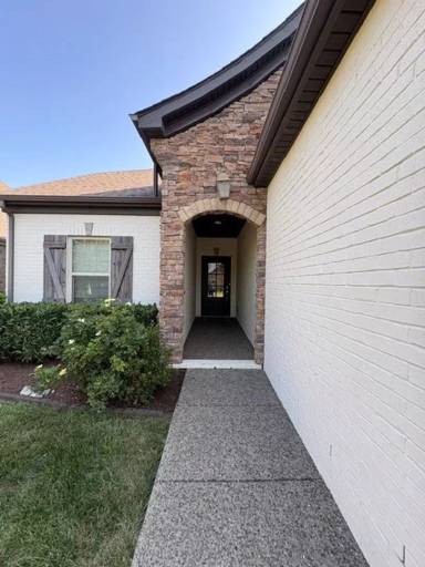 Main picture of 183 Dayflower Dr