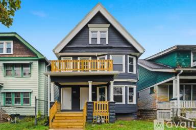 Main picture of 3168 N 16th St