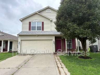 Main picture of 8116 Lake Tree Ln