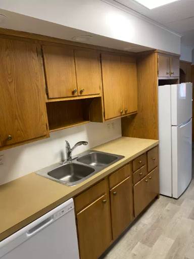 Main picture of 235 W Spruce St
