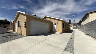 Main picture of 638 W 21st St.