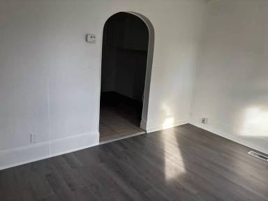 Main picture of 1711 W Thoman St