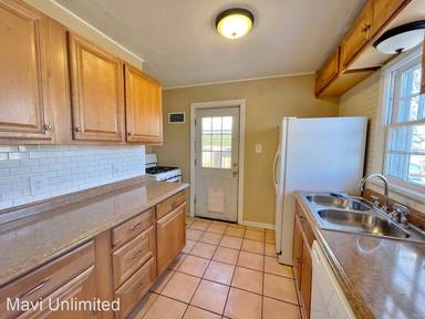 Main picture of 2750 W 1st Ave
