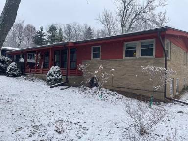 Main picture of 842 Westwood Ave