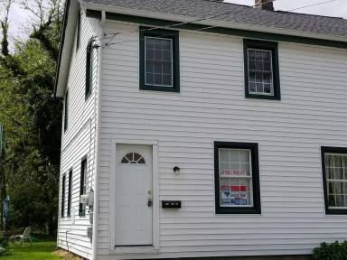 Main picture of 302 3rd St