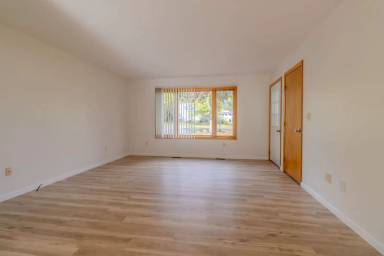 Main picture of 4227 Summerhill Rd