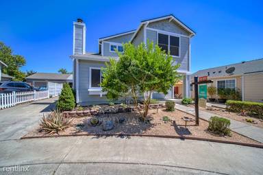 Main picture of 7866 Crestleigh Ct