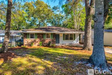 Main picture of 1614 Pinecrest Rd