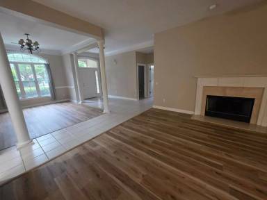 Main picture of 165 Oak Forest Rd
