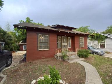 Main picture of 6-8 French Ct