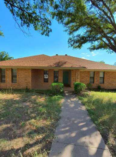 Main picture of 3517 Ridgecrest Ln