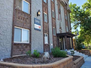Main picture of 136 S Penn