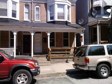 Main picture of 729-731 W Poplar St
