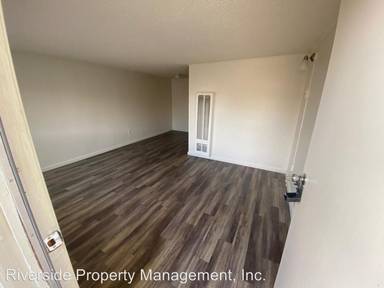 Main picture of 8831 Cypress Ave