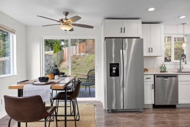 Main picture of 3123 Cowgill Ave