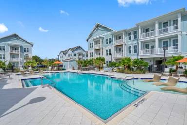 Main picture of 4504 W McCoy St