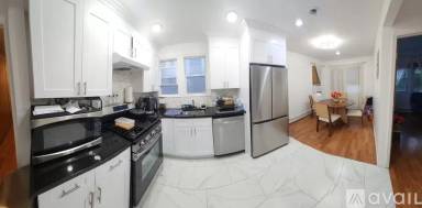 Main picture of 119 W 2nd St