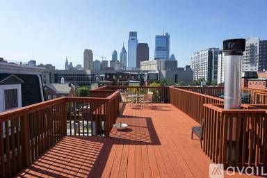 Main picture of 1716 Green St
