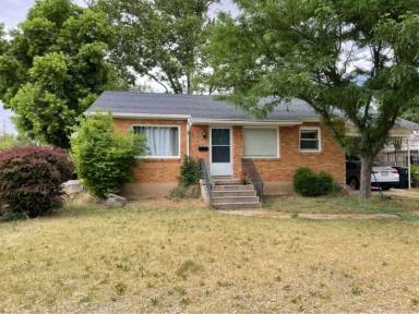 Main picture of 780 41st St