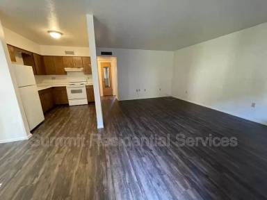 Main picture of 2602 N Tucson Blvd