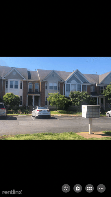 Main picture of 46705 Bullfinch Sq