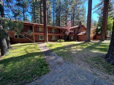 Main picture of 3616 Spruce Ave