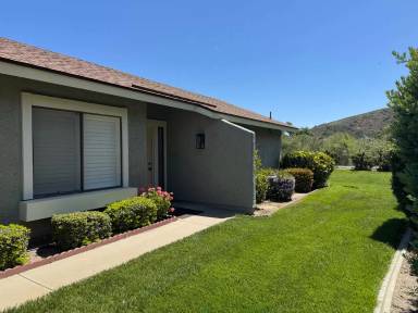 Main picture of 42058 Village 42
