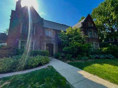 Main picture of 315 Whitney Ave