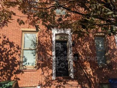 Main picture of 1206 W Lombard St