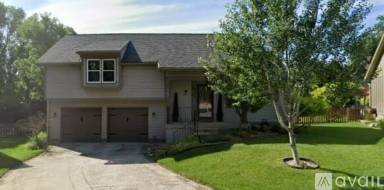 Main picture of 807 NE Panther Valley St
