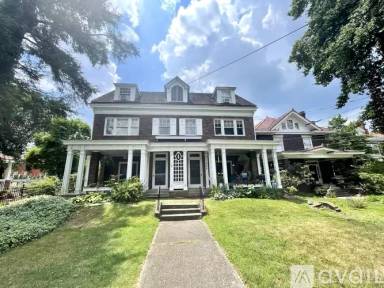 Main picture of 1507 Virginia St E