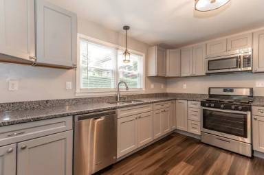 Main picture of 437 Elizabeth St