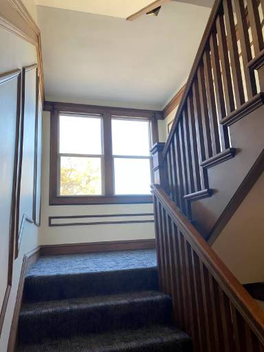 Main picture of 2434 DuPont Ave S