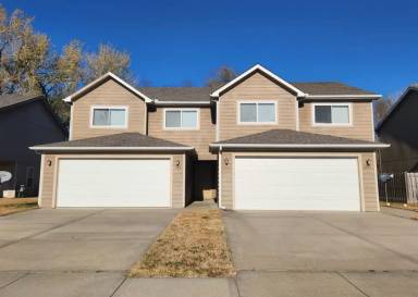 Main picture of 2602 Deerfield Blvd