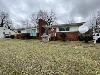 Main picture of 1412 E Lane St