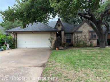 Main picture of 2208 Raintree Path