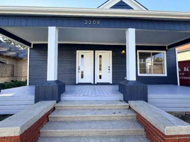 Main picture of 2209 Gano St