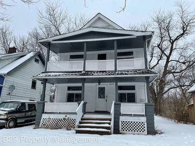 Main picture of 4015 E 143rd St