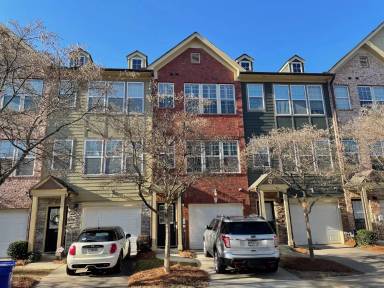 Main picture of 1407 Ashford Creek Cir NE