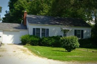 Main picture of 1514 W Green St