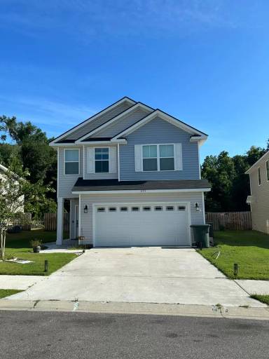 Main picture of 673 Fairview Cir