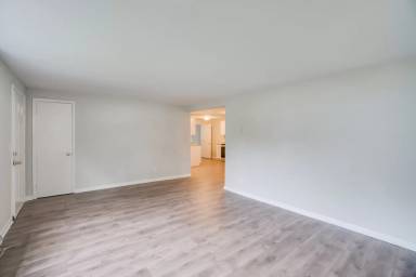 Main picture of 1900 Mimosa St